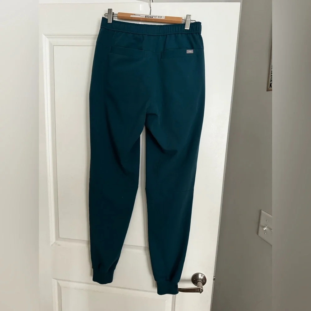Figs Caribbean Blue Small/Tall Tansen Joggers Scrub Pants